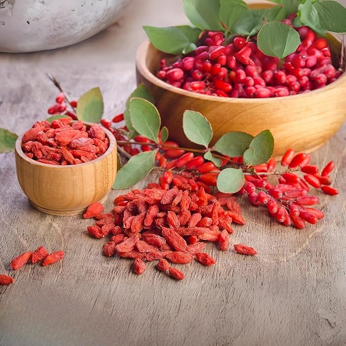 Anna and Sarah Organic Dried Goji Berries 1 Lb in Resealable Bag