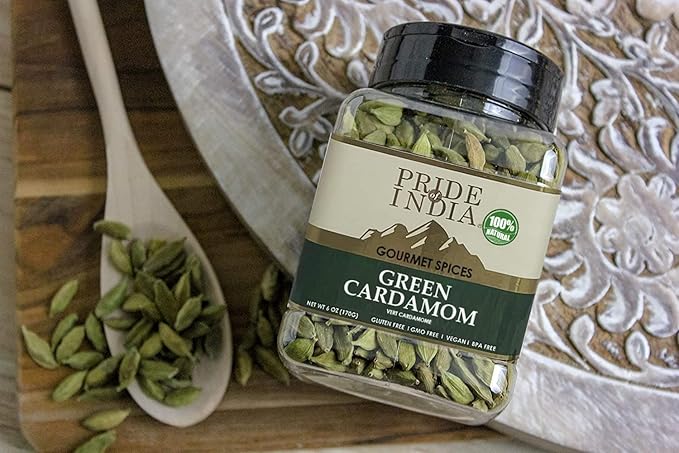 Pride of India – Green Cardamom Whole – Gourmet & Aromatic Spice – Flavoring agent for bakes/teas/drinks & more – Full Bodied Green Pods – 6 oz. Medium Dual Sifter Jar